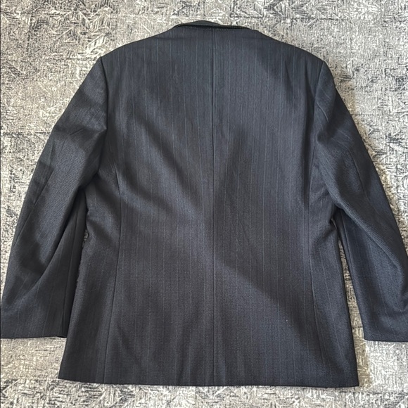 Vintage Givenchy Monsieur 100% Wool Navy Blue with thin green pin stripes Blazer - Picture 4 of 8